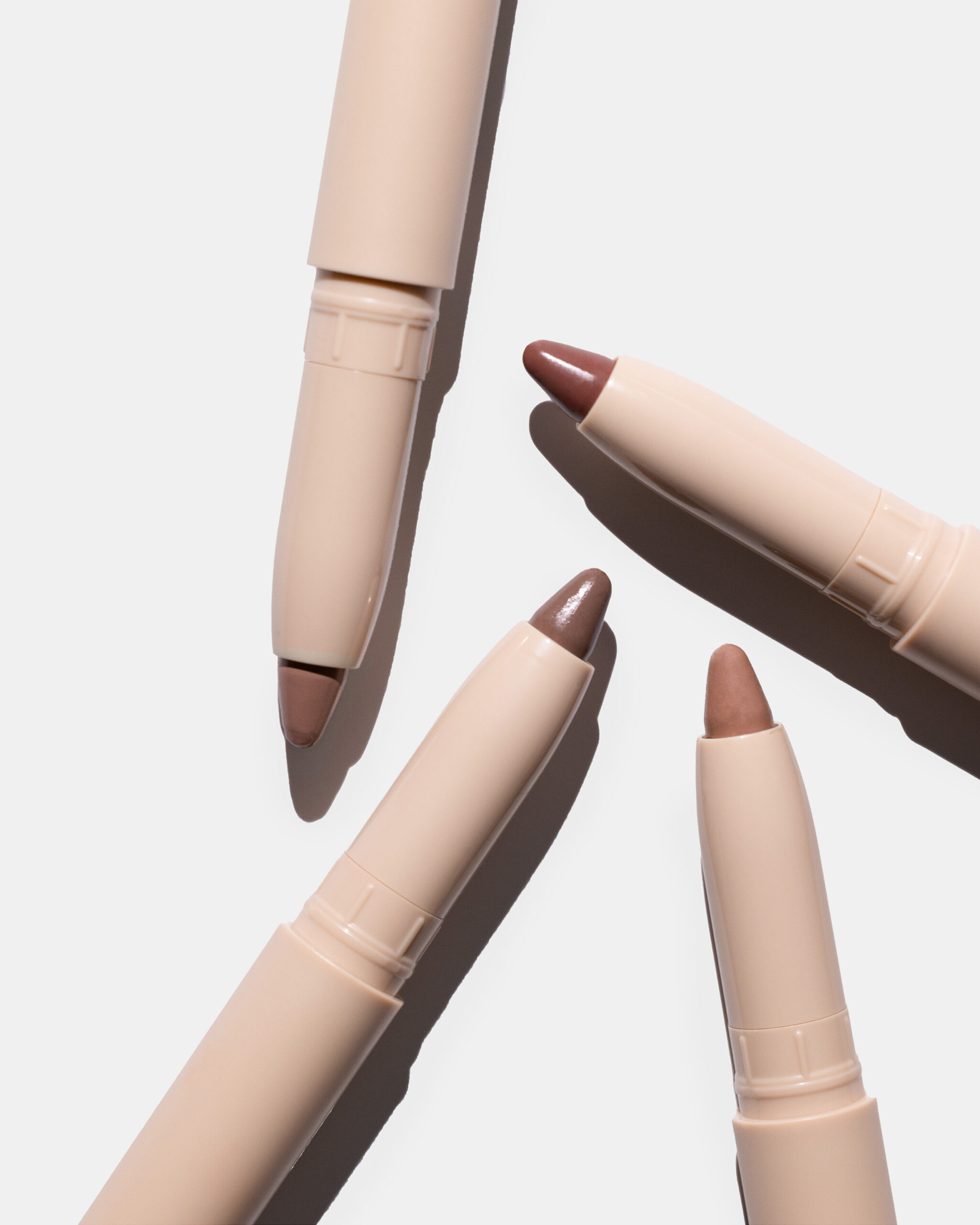 PLAYINN VELVET DEFINE LIP PENCIL - Image 2