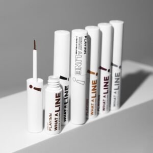PLAYINN WHAT A LINE! LIQUID EYELINER